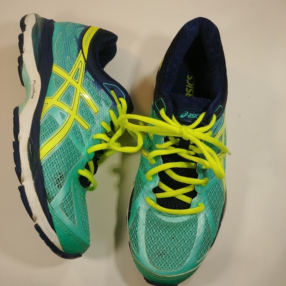 asics t5d8n